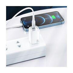 Mcdodo Ch-8290 20W Mini Pd Type-C Girişli Şarj Adaptörü-Beyaz